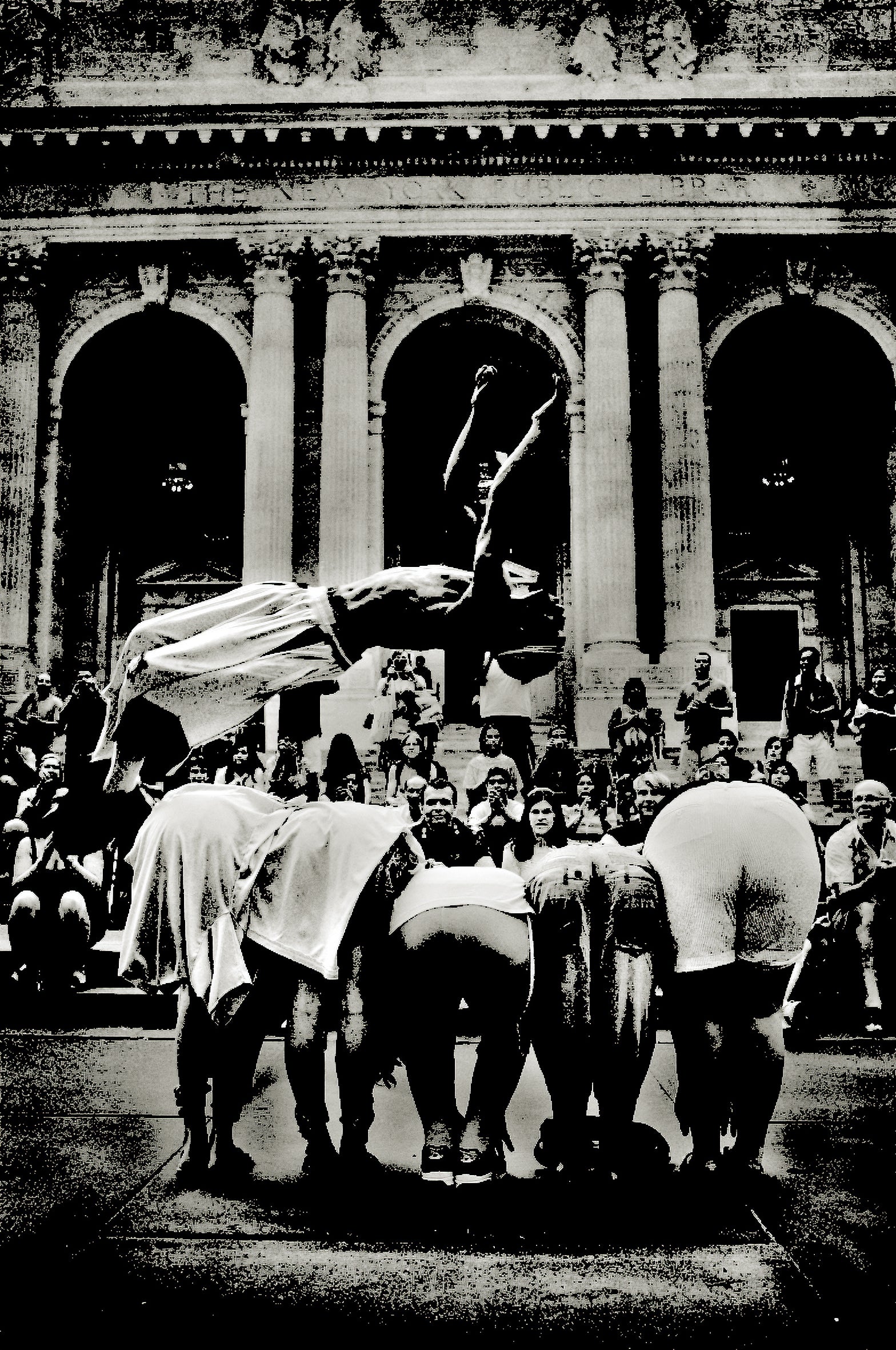 Street Performeance, New York by Andreas H. Bitesnich, limited edition photography