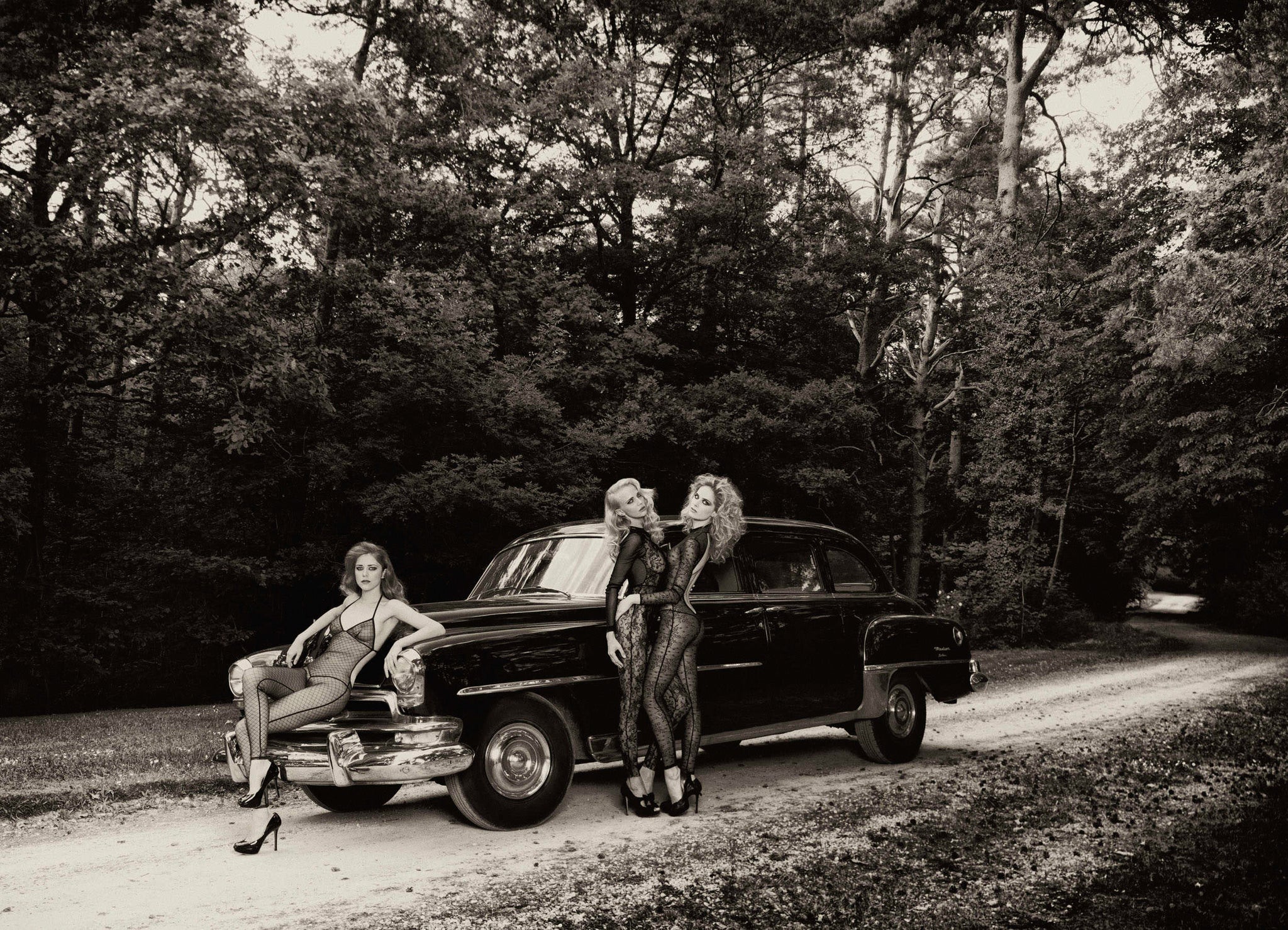 Les Filles du Roi Baudouin (sepia) by Marc Lagrange, limited edition photography