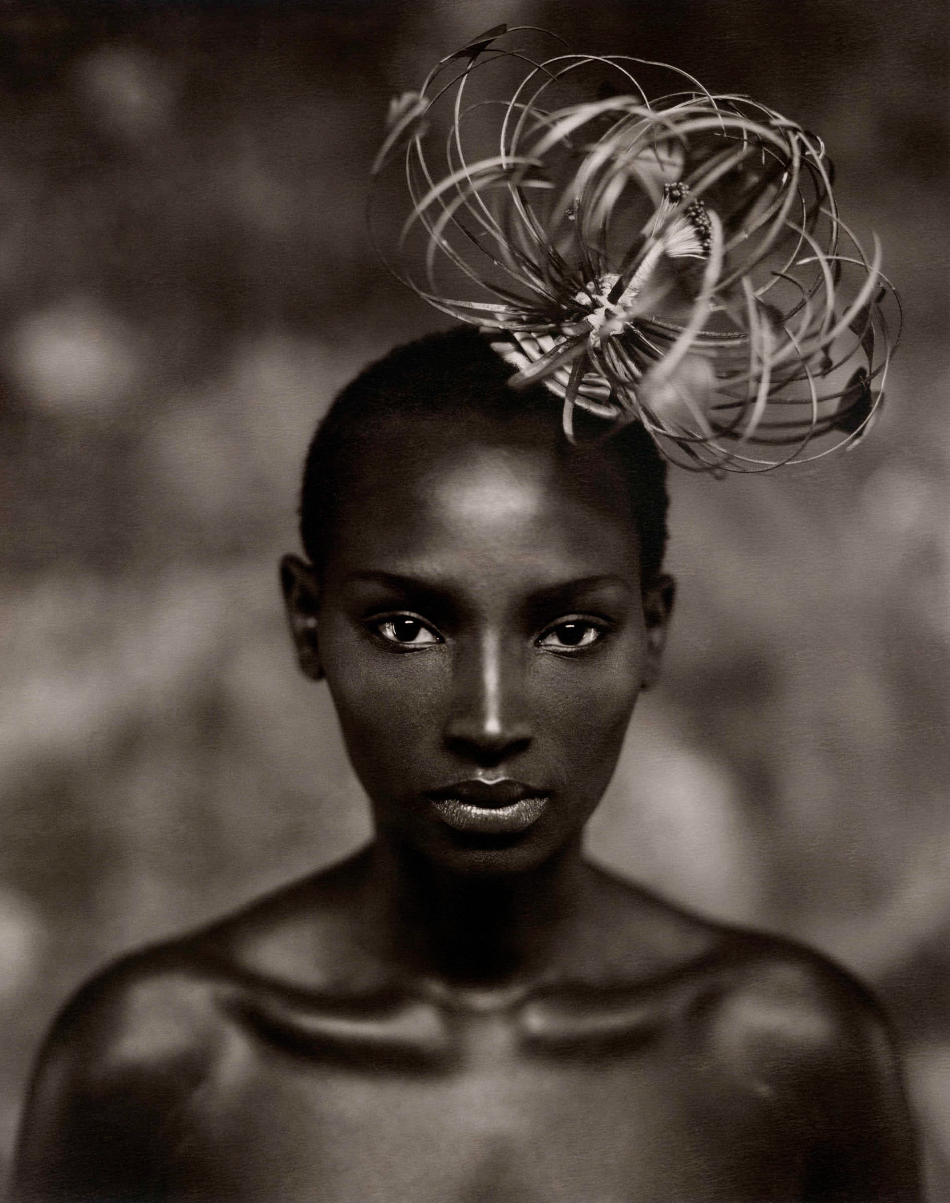 Miss Burundi (sepia) by Marc Lagrange, limited edition photography