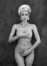 Aphrodite (b&w)