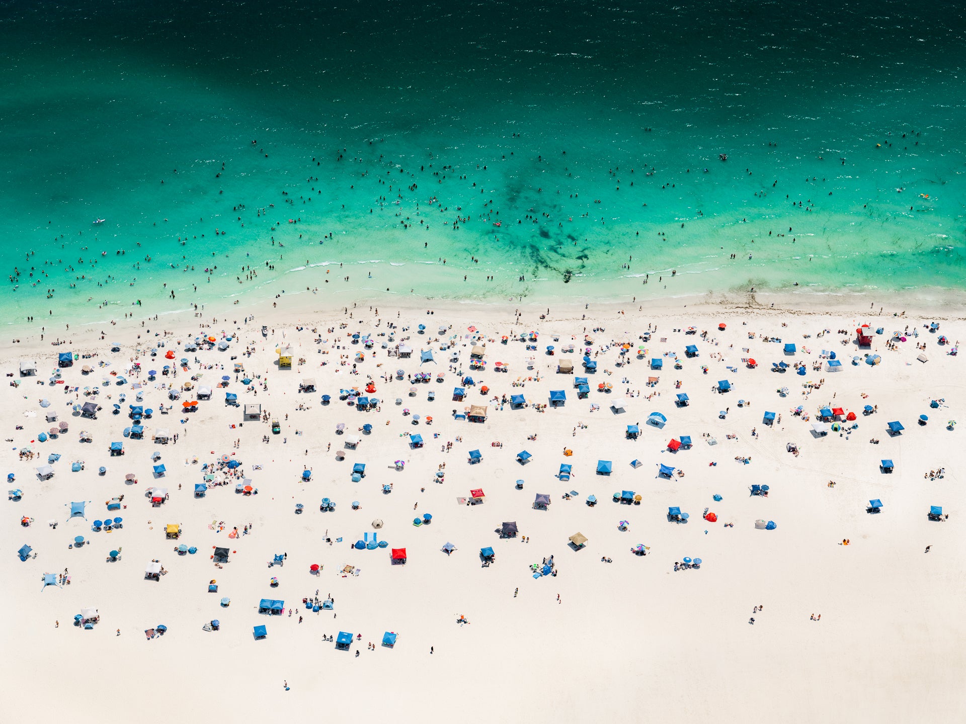 N°TBES01 (The Beach Series, Florida) by Tom Hegen, limited edition photography