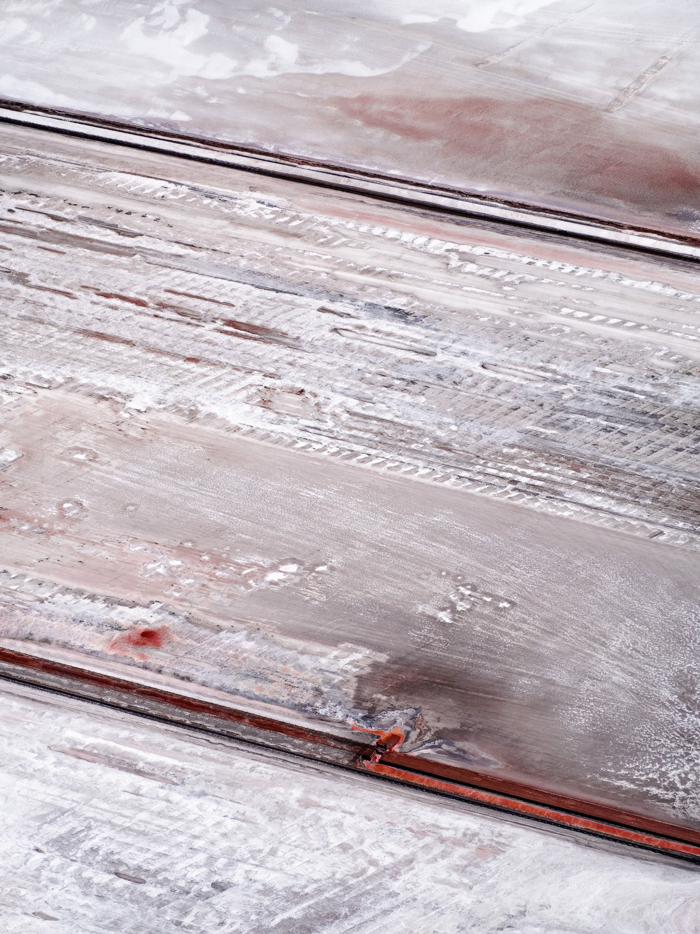 N°TSSIII21 (The Salt Series III, USA) by Tom Hegen, limited edition photography