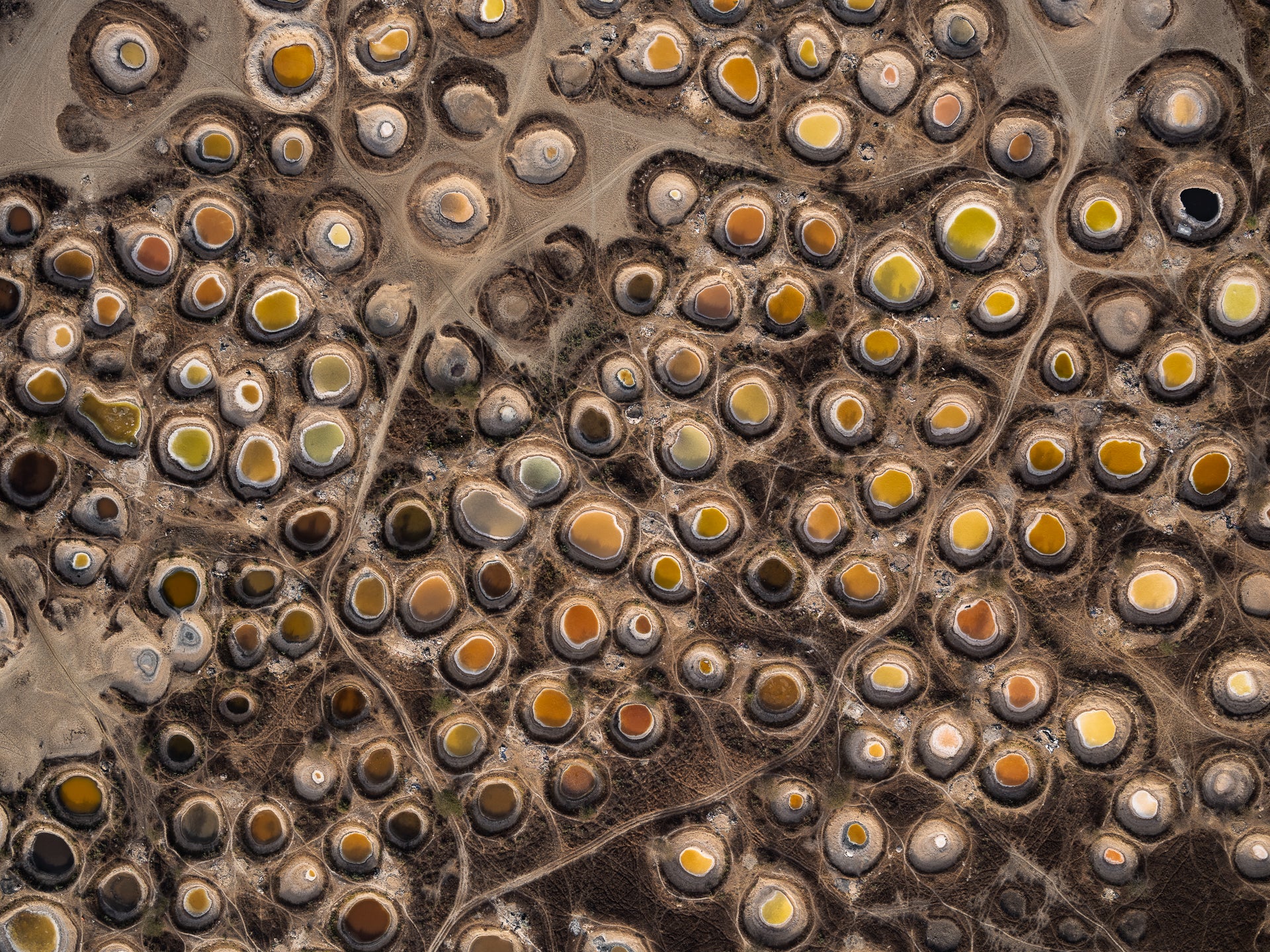 N°TSSIV02 (The Salt Series IV, Senegal) by Tom Hegen, limited edition photography